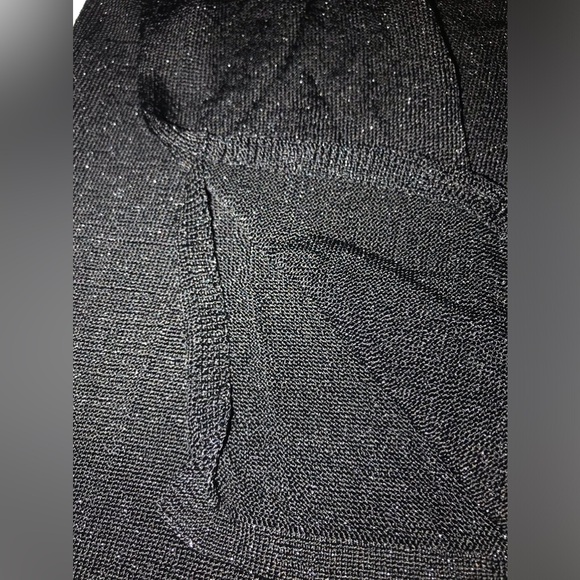 Express top size M. Black with silver sparkle’s - Picture 2 of 7